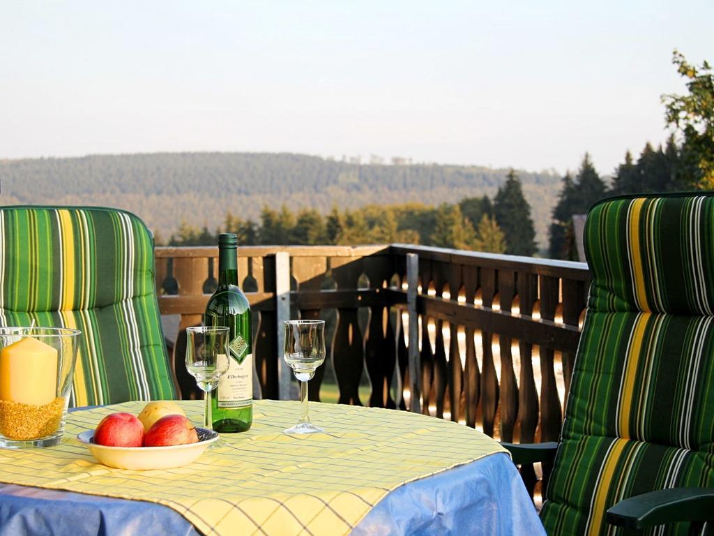 Apartment In Langewiese Sauerland With Garden Winterberg Bagian luar foto